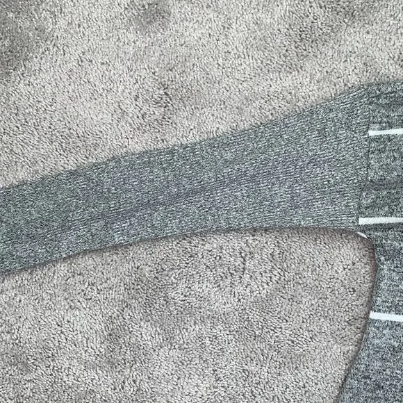 Maurices 24/7 Cowl Button Neck Gray Striped Sweater Sz S - Picture 5 of 8